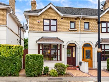 Main image of 4 Rockford Manor, Stradbrook Road