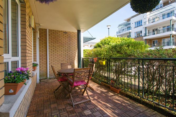 146 Seamount, Stillorgan Road, Booterstown, Co. Dublin