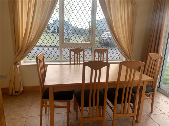 15 Grange Cove, Rosslare Strand, Wexford