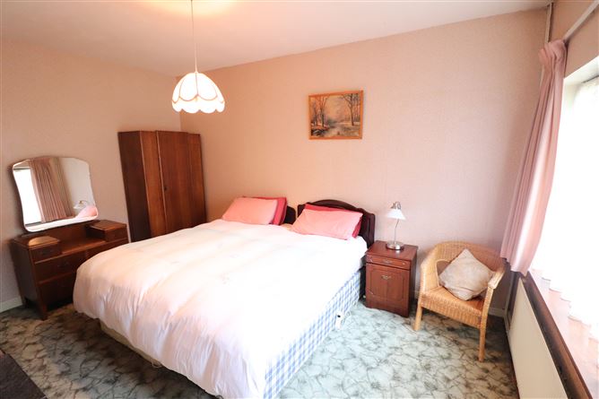 6 Priory Park, Clancy Strand, Ennis Road, Limerick