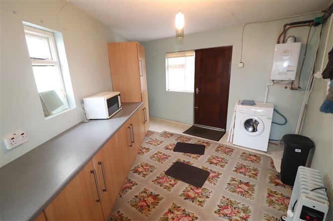 6 Priory Park, Clancy Strand, Ennis Road, Limerick