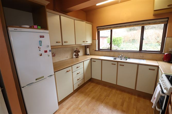 6 Priory Park, Clancy Strand, Ennis Road, Limerick
