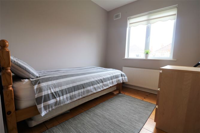 8 Glen Easton Avenue, Leixlip, Kildare