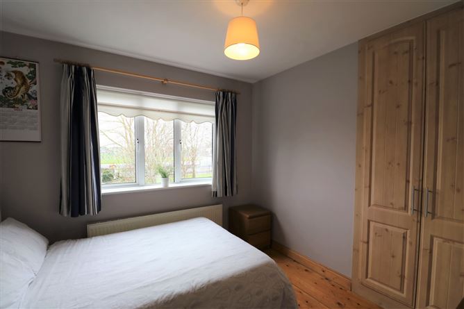 8 Glen Easton Avenue, Leixlip, Kildare