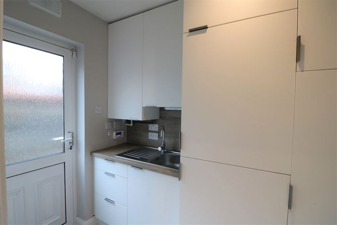 8 Glen Easton Avenue, Leixlip, Kildare