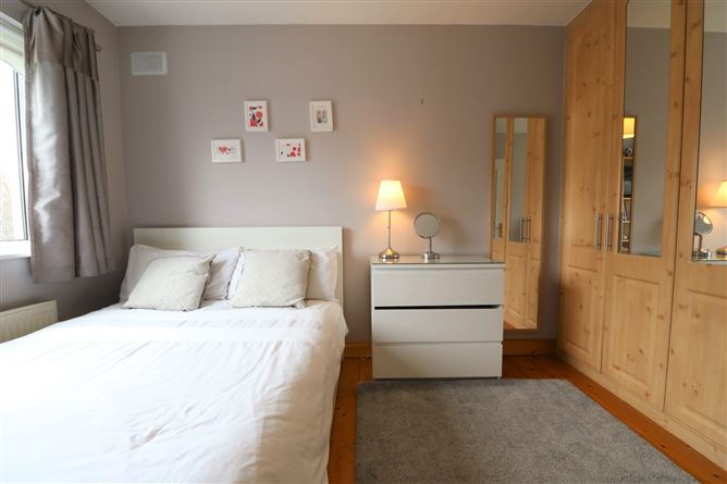 8 Glen Easton Avenue, Leixlip, Kildare