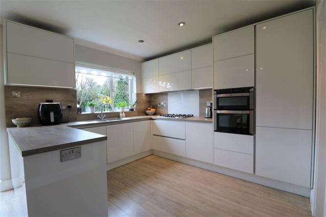 8 Glen Easton Avenue, Leixlip, Kildare