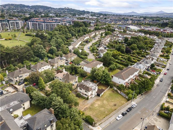 1 Mounttown Park, Lower Mounttown Road, Dun Laoghaire, Co. Dublin