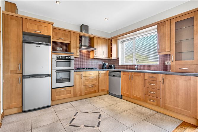 Photo 7 of 23 — 26 Woodville Court, Sligo, Sligo