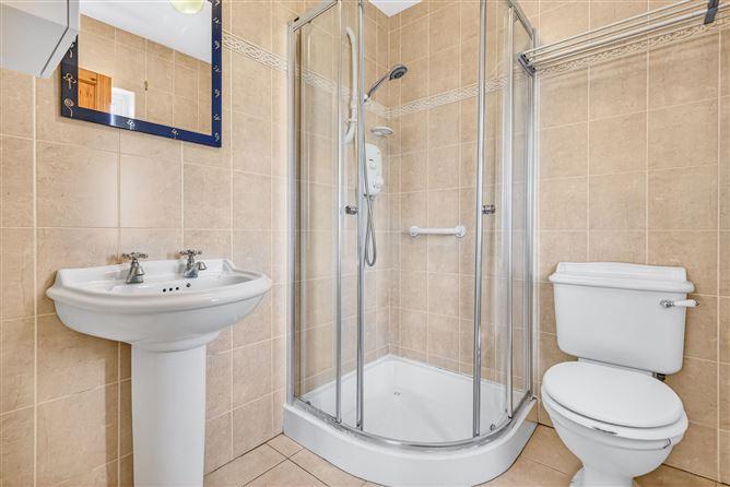 Photo 13 of 23 — 26 Woodville Court, Sligo, Sligo