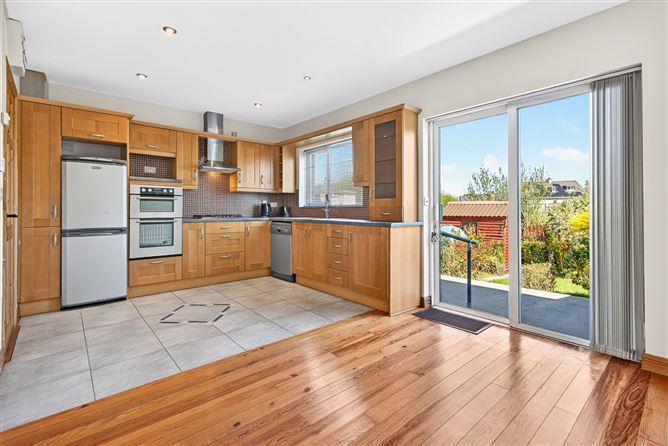 Photo 6 of 23 — 26 Woodville Court, Sligo, Sligo