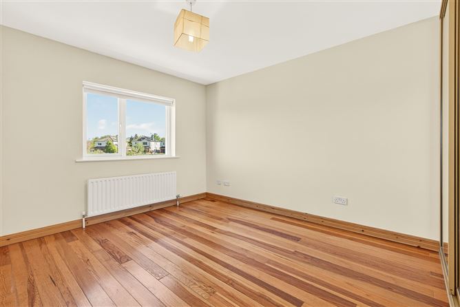 Photo 11 of 23 — 26 Woodville Court, Sligo, Sligo