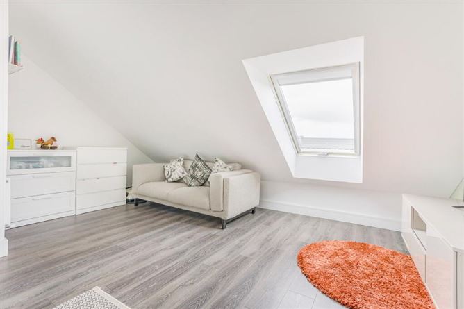 9 Shackleton Walk, Lucan, Dublin