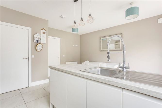 9 Shackleton Walk, Lucan, Dublin