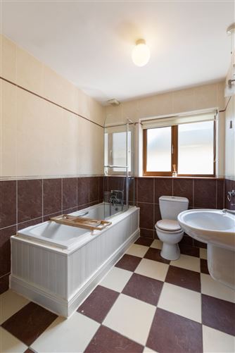 12 Rossmore Drive, Newtownmountkennedy, Co. Wicklow