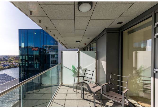 12 Hanover Court, Grand Canal Dk, Dublin 2