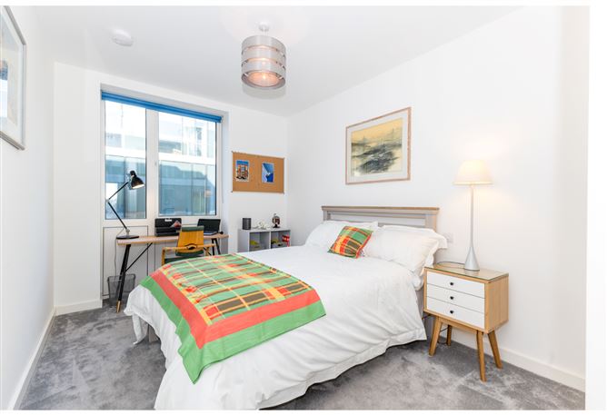 12 Hanover Court, Grand Canal Dk, Dublin 2