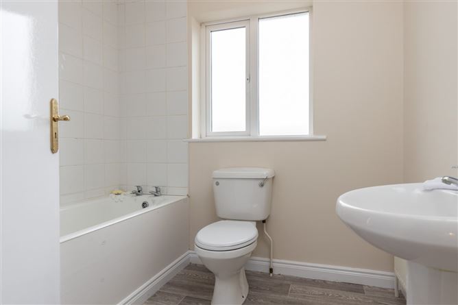 11 Oliver Plunkett Park, Bunclody, Co. Wexford
