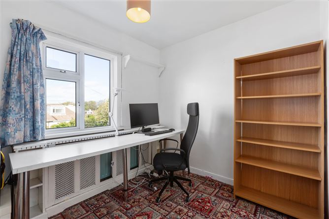 95 Highfield Park, Dundrum, Dublin 14