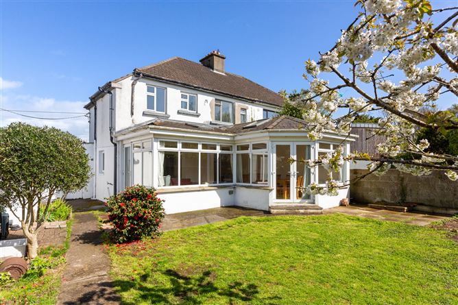 95 Highfield Park, Dundrum, Dublin 14