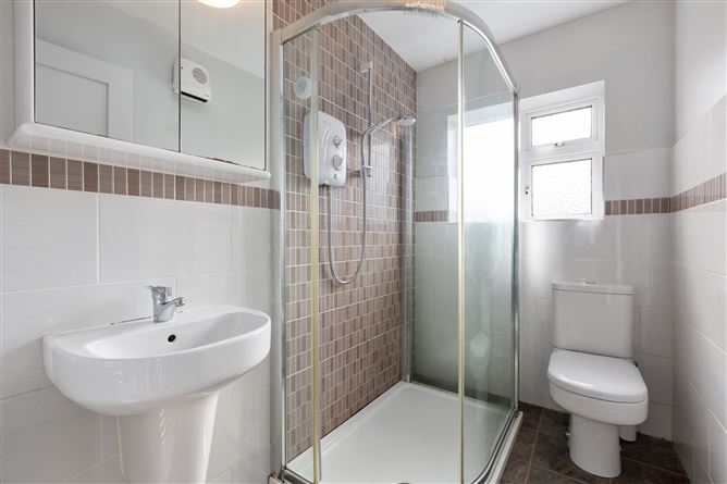 95 Highfield Park, Dundrum, Dublin 14