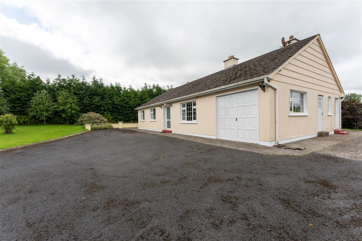 ‘Grove Bungalow’ Park, Galbally, Limerick ‘Grove Bungalow’ Park, Galbally, Limerick