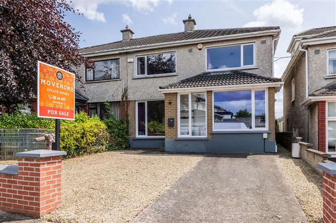 https://photos-a.propertyimages.ie/media/1/1/2/4936211/62308720-0475-40a6-bcd0-3b7f4fddfab5_l.jpg