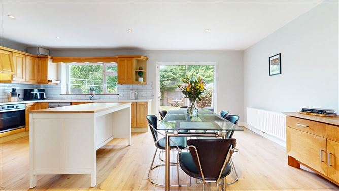 37 Broadford Hill, Ballinteer, Dublin 16