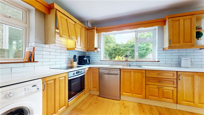 37 Broadford Hill, Ballinteer, Dublin 16