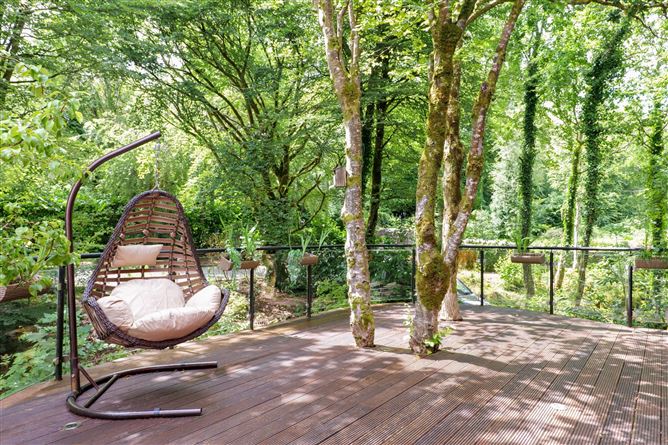 Belwood, Ballynahallia, Moycullen, Co. Galway