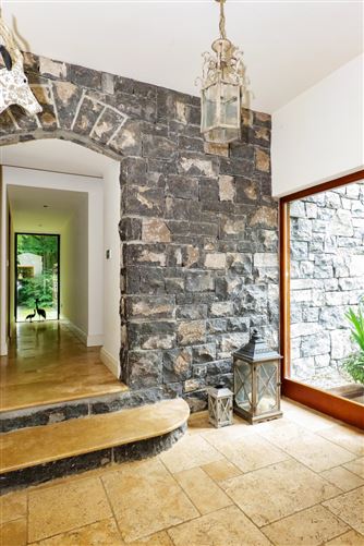 Belwood, Ballynahallia, Moycullen, Co. Galway