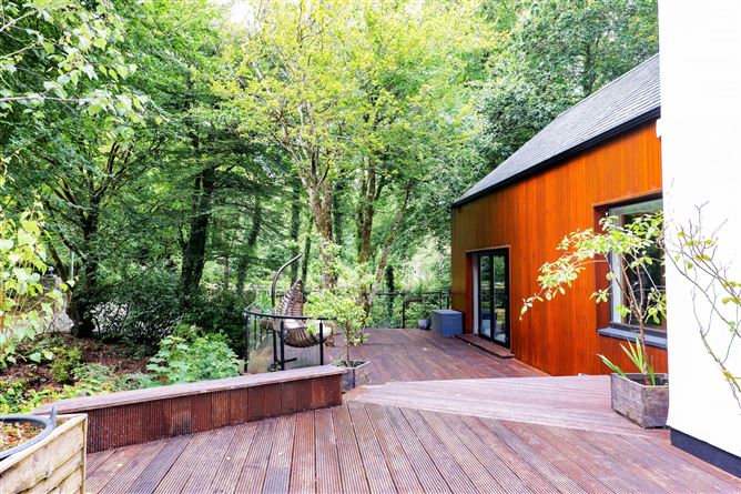 Belwood, Ballynahallia, Moycullen, Co. Galway