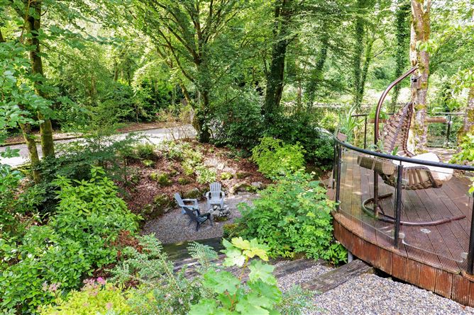 Belwood, Ballynahallia, Moycullen, Co. Galway