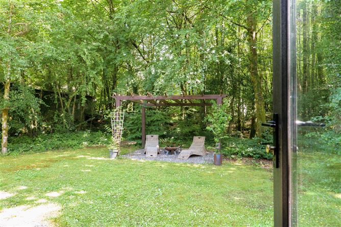 Belwood, Ballynahallia, Moycullen, Co. Galway