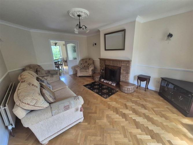 15 The Pines, Beaufort Place, Navan, Meath