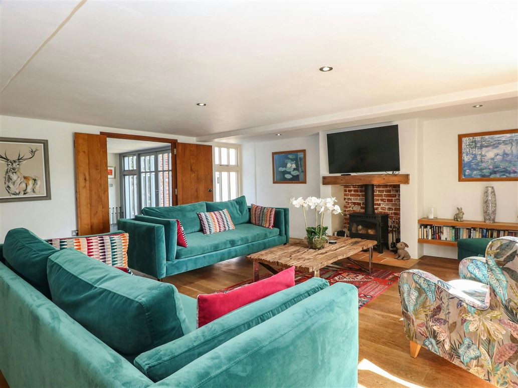 Ivy & Crimson,Tunstead,Norfolk,United Kingdom