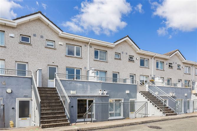 3 Parkside View, Off Nephin Road, Navan Road, Dublin 7