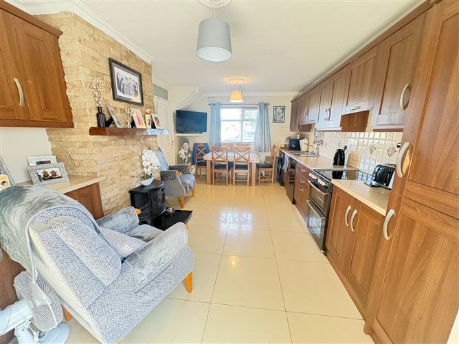 Photo 8 of 27 — 75 Grange Village, Mullingar, Westmeath