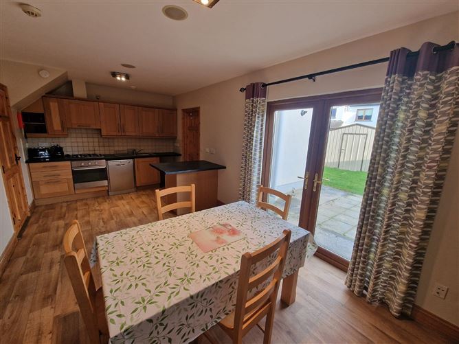 38 Acha Bhile, Lahinch Road, Ennis, Co. Clare