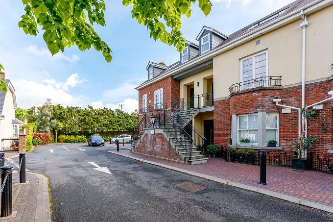 10 Anley Court, Lucan, Dublin