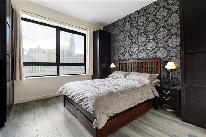 3 Achill House, Custom House Square, IFSC, Dublin 1