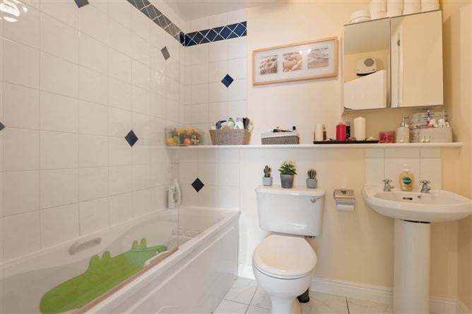 13 The Green, Larch Hill, Santry, Dublin 17