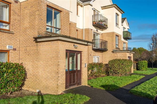 13 The Green, Larch Hill, Santry, Dublin 17