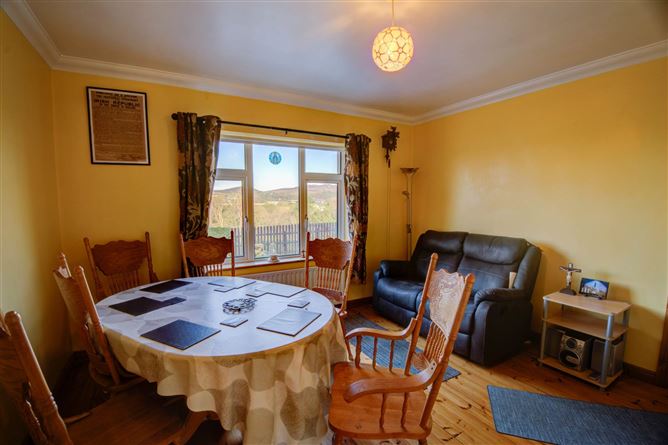 https://photos-a.propertyimages.ie/media/1/1/3/4931311/1e7ecaa6-b76c-43bc-a9e4-f599d0b65360_l.jpg