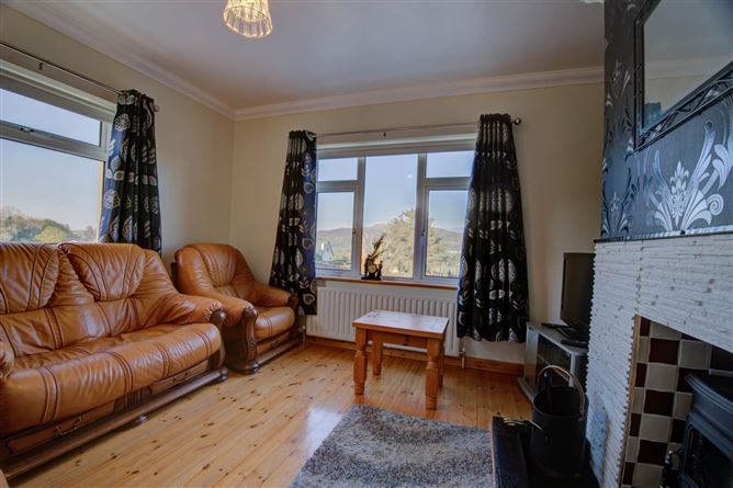 https://photos-a.propertyimages.ie/media/1/1/3/4931311/1e7ecaa6-b76c-43bc-a9e4-f599d0b65360_l.jpg
