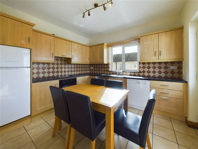 5 Oakwood Retirement Village, Hawthorne Drive, Roscommon, County Roscommon