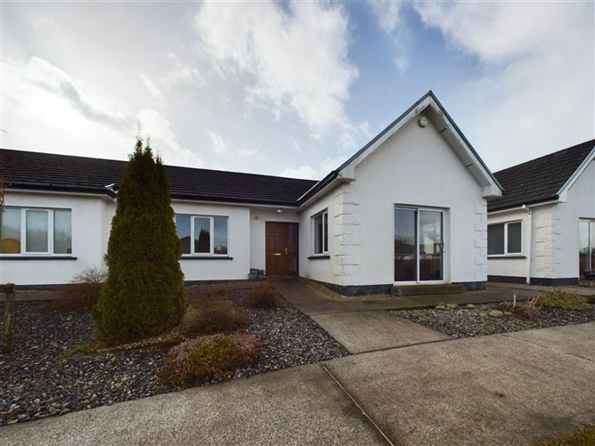 5 Oakwood Retirement Village, Hawthorne Drive, Roscommon, County Roscommon