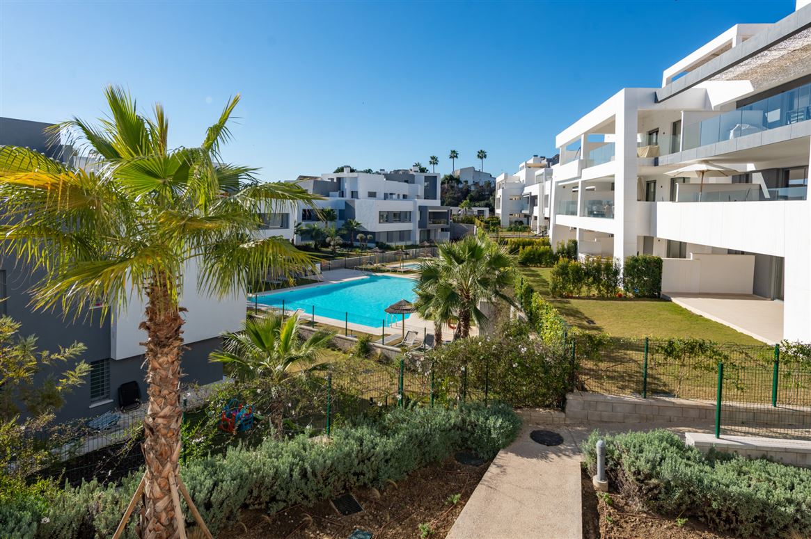 {name:Malaga, codeiso:MA}, Estepona, Estepona East, Selwo, Spain - COSTA-01118P