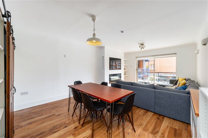 15 Tem15, 114 Inishtrahull, Custom House Harbour, IFSC, Dublin 1