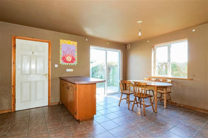5 Ard Esker, Athenry, Co. Galway